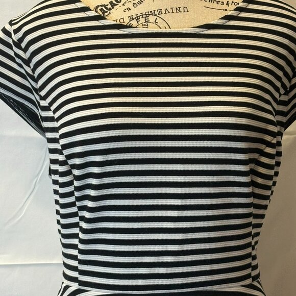 Adorable Peplum Top by Elle - Picture 2 of 4